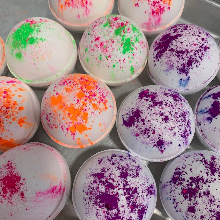 Girls Night Collection Bath Bomb 12-Pack