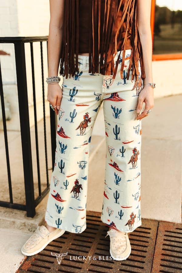 Cream Western Desert Printed Wide Mid Rise Jeans (28in)