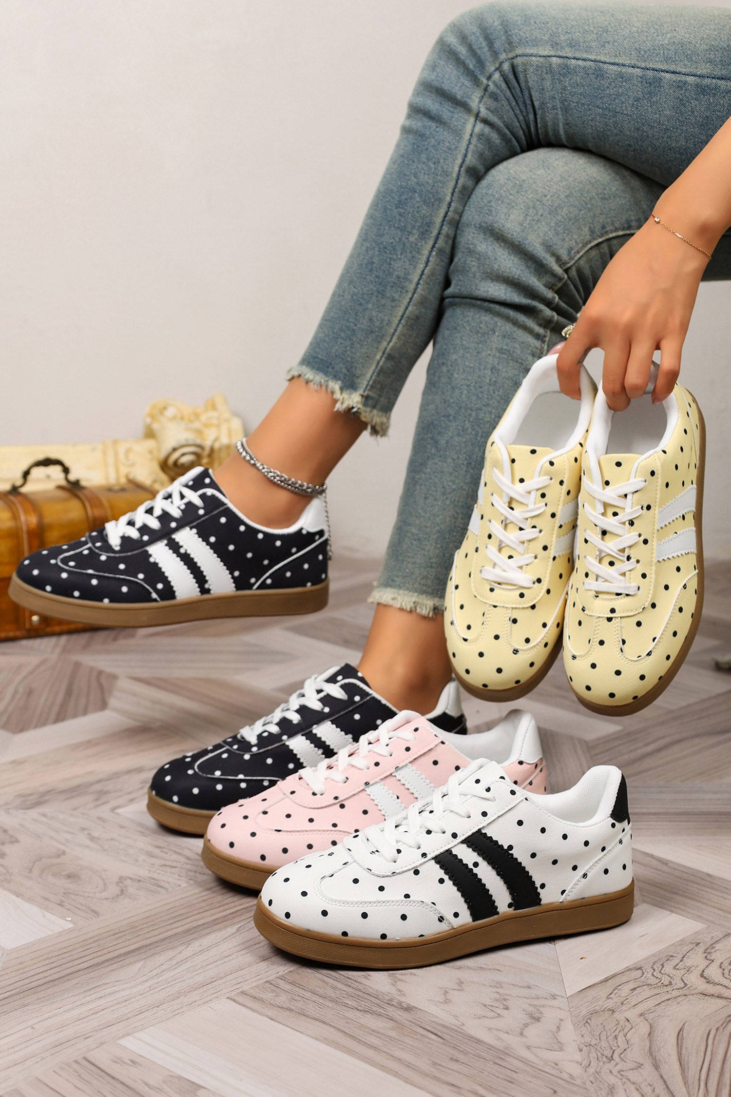 Color black Polka Dot Print PU Leather Color Block Detail Casual Sneakers