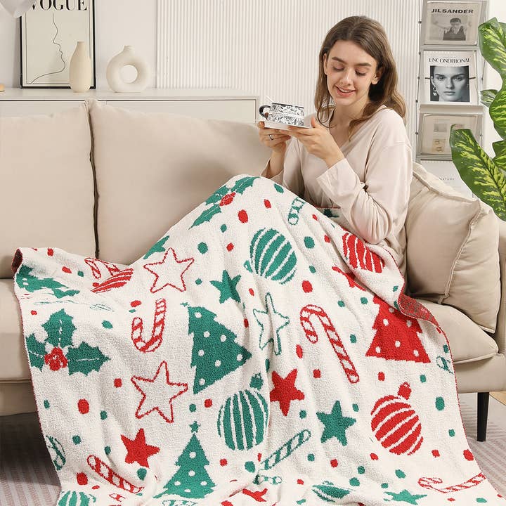 Festive Holiday Pattern Print Cozy Throw Blanket